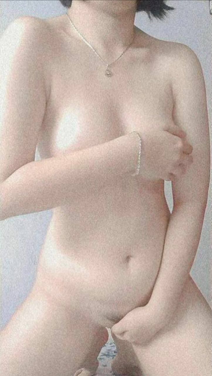 Chuốc thuốc kích dục bắt vợ yêu thằng bạn làm hầu gái trong 2 ngày